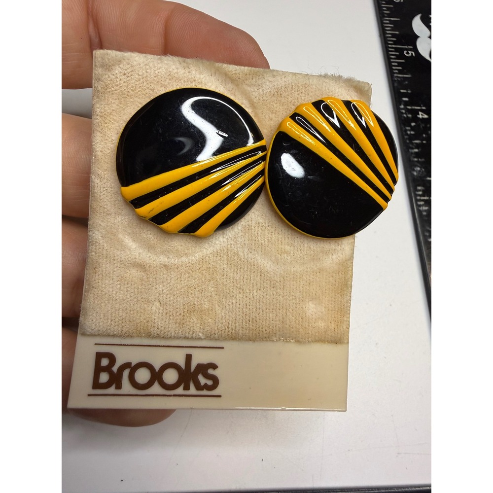 Brooks Vintage Art Deco Sunburst Striped Enamel Stud Earrings Black Yellow Round